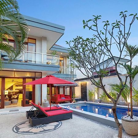 Villa Nova Legian Buitenkant foto