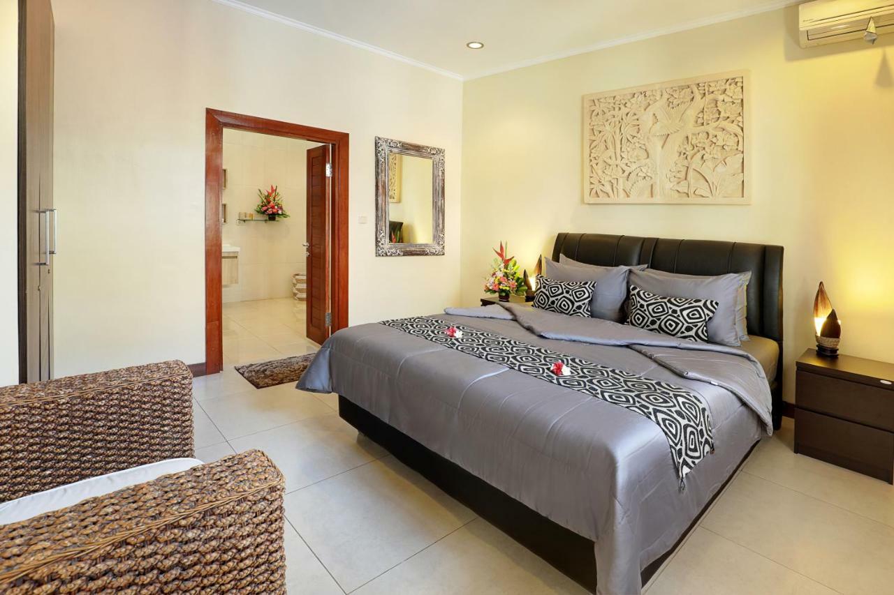 Villa Nova Legian Buitenkant foto
